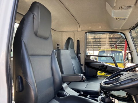 中古平ボディ 三菱ふそう ファイター