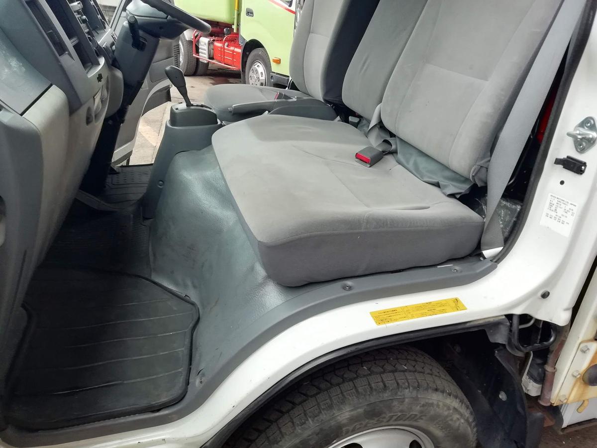 中古平ボディ いすゞ エルフ