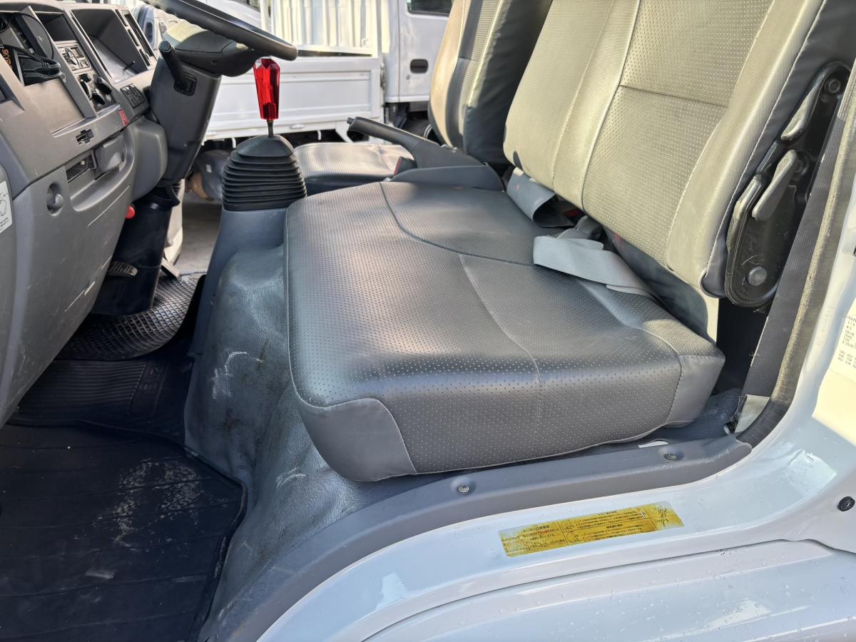 中古糞尿車(バキュームカー) いすゞ エルフ