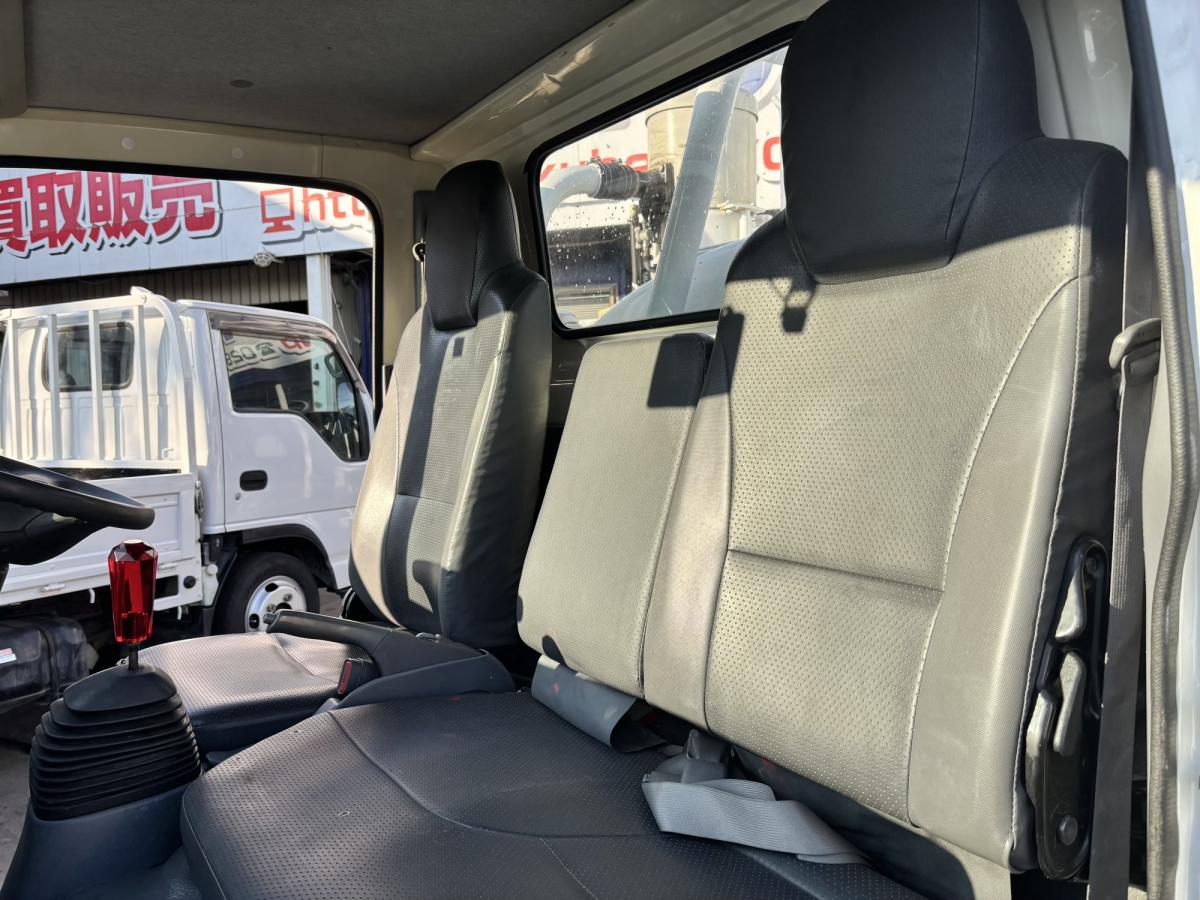中古糞尿車(バキュームカー) いすゞ エルフ