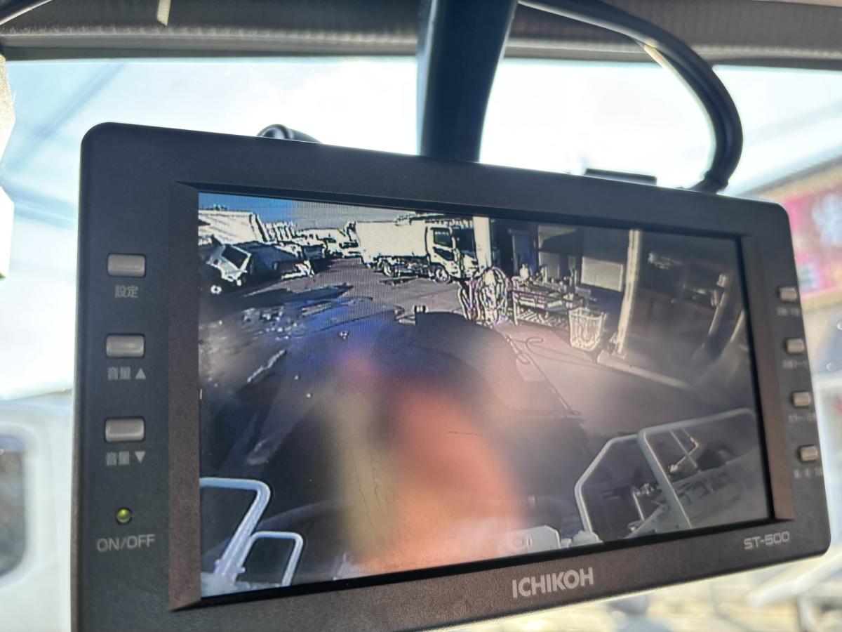 中古糞尿車(バキュームカー) いすゞ エルフ