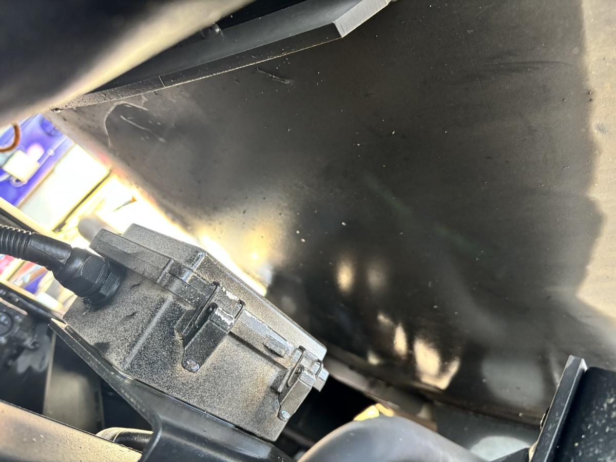 中古糞尿車(バキュームカー) いすゞ エルフ