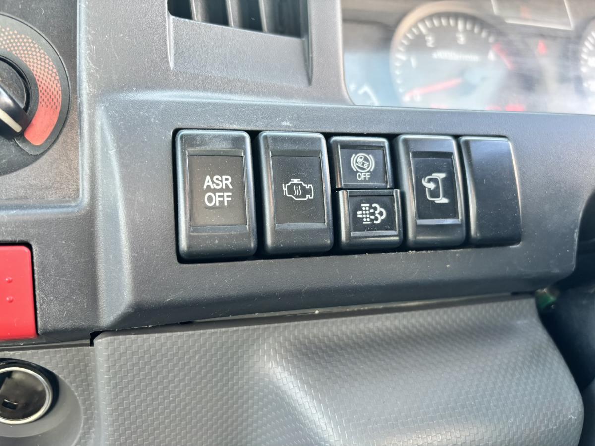 中古糞尿車(バキュームカー) いすゞ エルフ