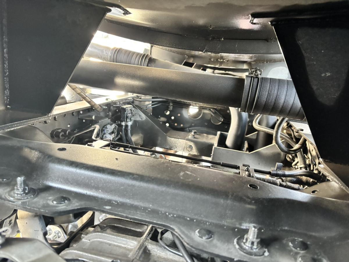 中古糞尿車(バキュームカー) いすゞ エルフ