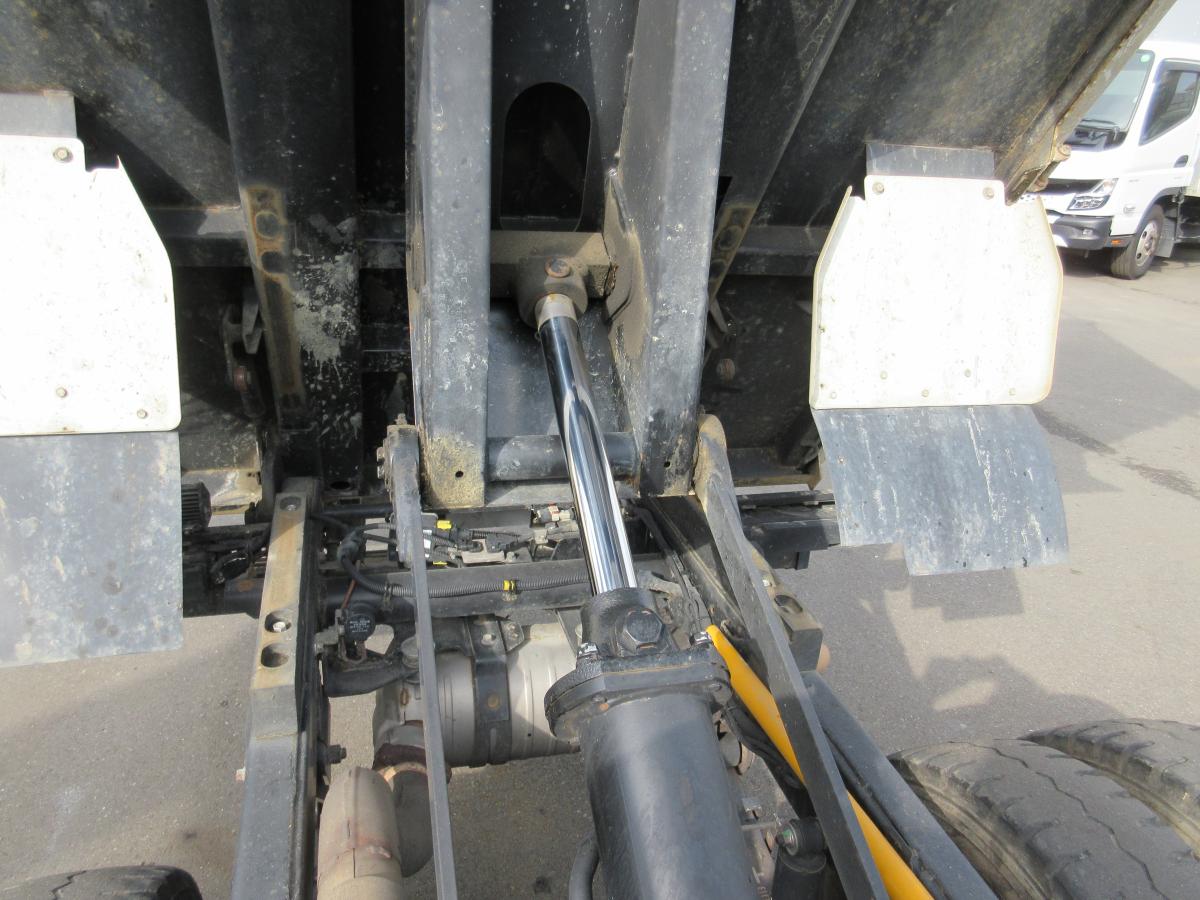 中古ダンプ 三菱 