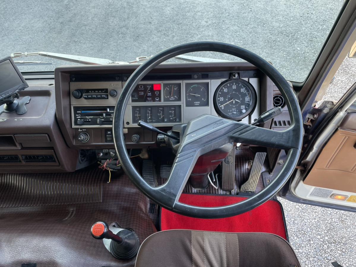 中古セルフローダー 日野 スーパードルフィン