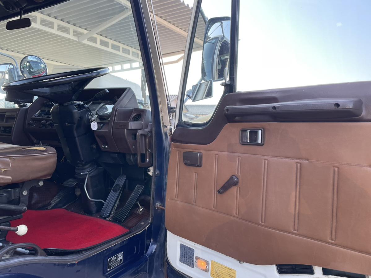 中古セルフローダー 日野 スーパードルフィン