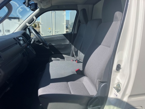 中古冷凍バン トヨタ ハイエース