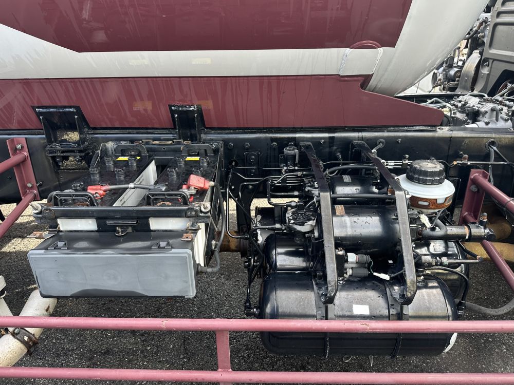 中古タンクローリー 日野 プロフィア