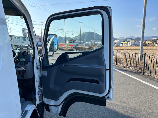 中古平ボディ 三菱ふそう キャンター