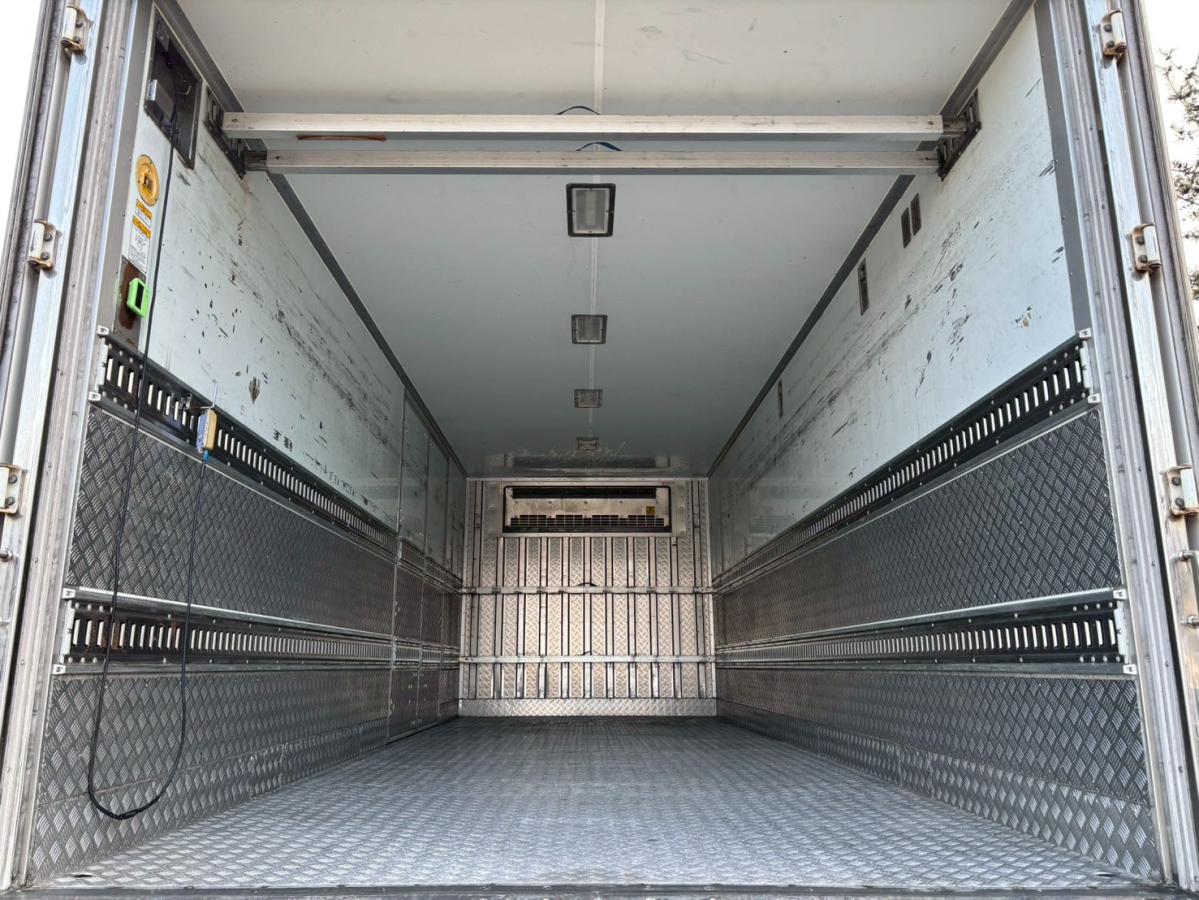 中古冷凍バン 日野 レンジャー