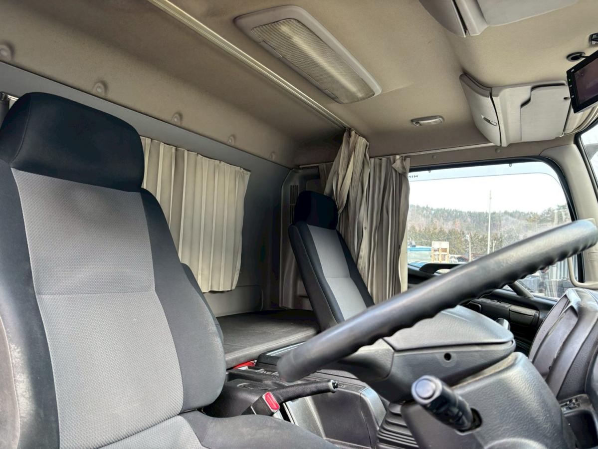 中古冷凍バン 日野 レンジャー