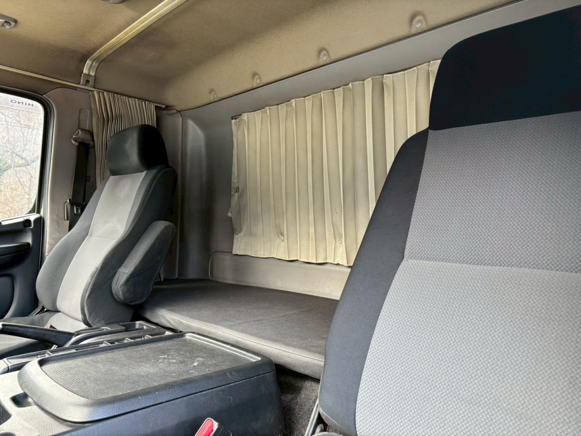 中古冷凍バン 日野 レンジャー