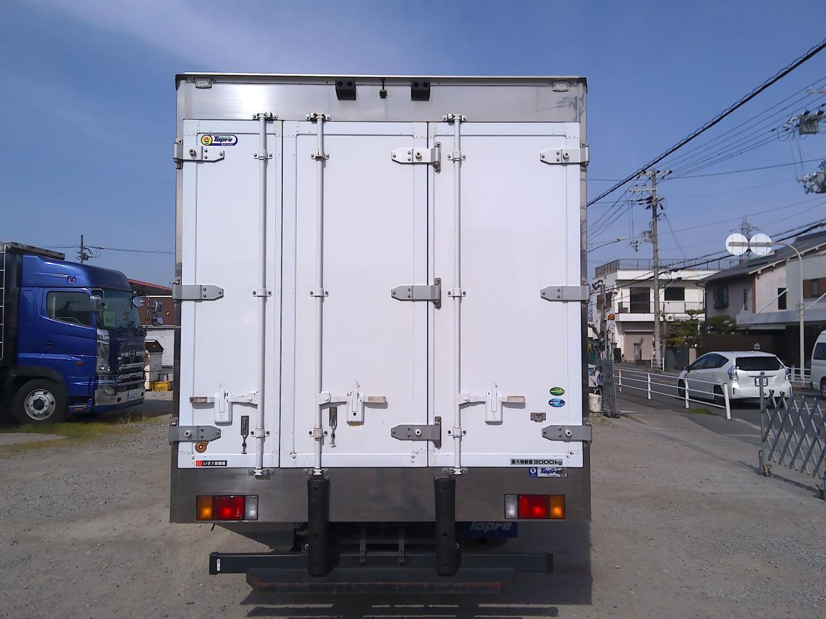 中古冷凍バン いすゞ エルフ