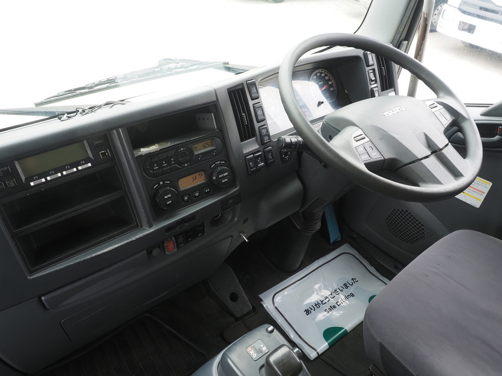 中古冷凍バン いすゞ フォワード