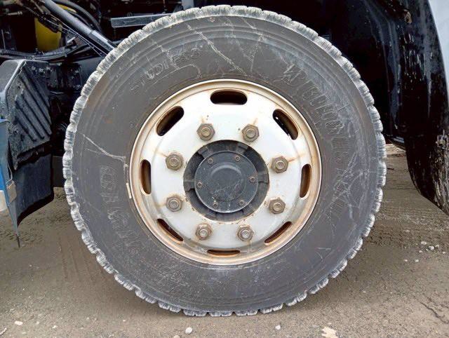 中古セルフローダー UDトラックス クオン