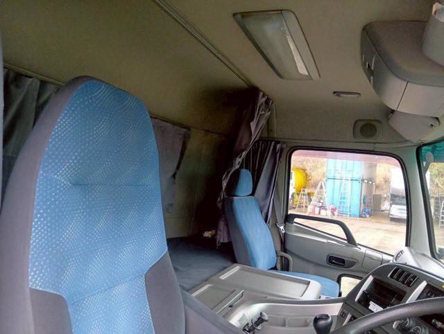 中古セルフローダー UDトラックス クオン