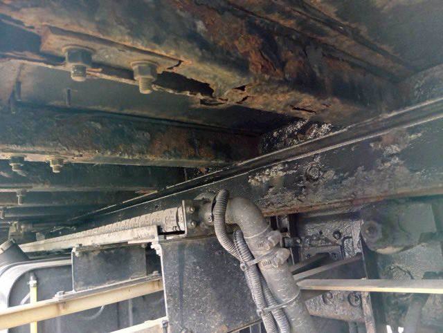 中古セルフローダー UDトラックス クオン