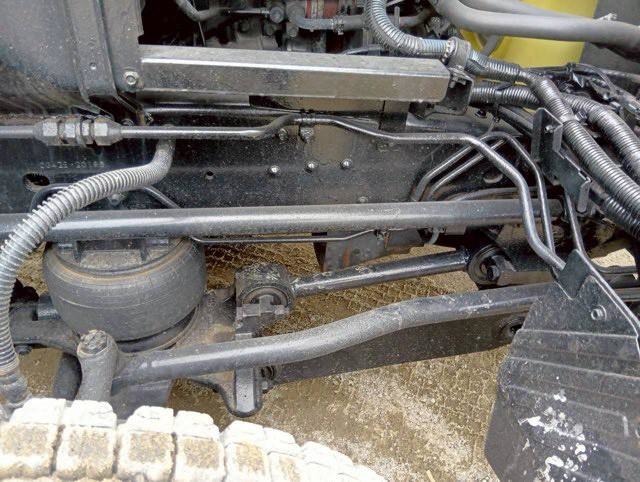 中古セルフローダー UDトラックス クオン