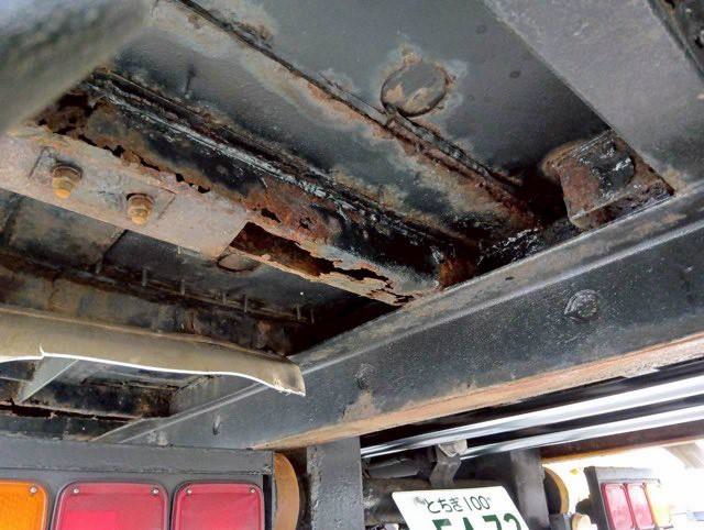 中古セルフローダー UDトラックス クオン