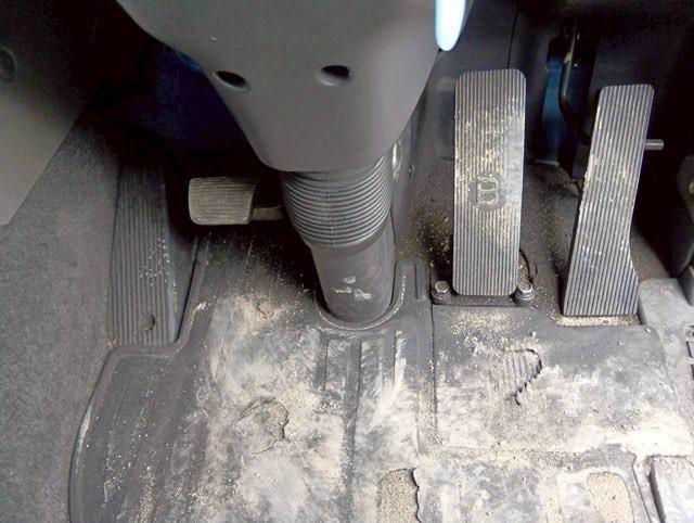 中古セルフローダー UDトラックス クオン