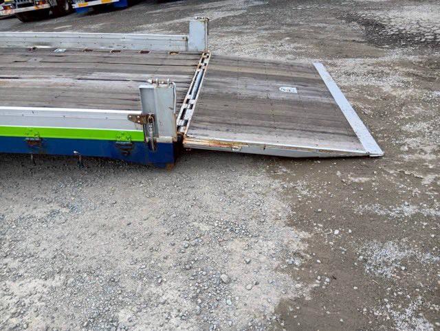 中古セルフローダー UDトラックス クオン