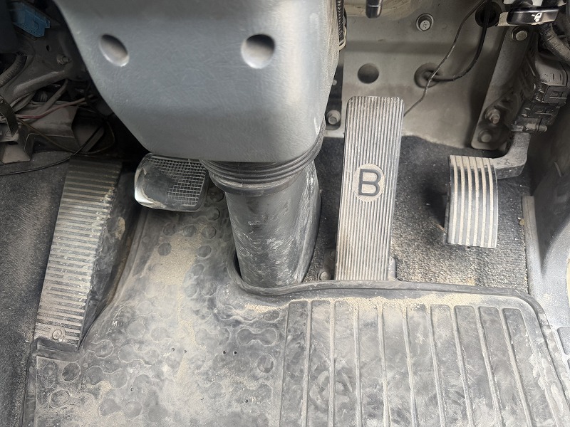 中古タンクローリー 三菱ふそう ファイター