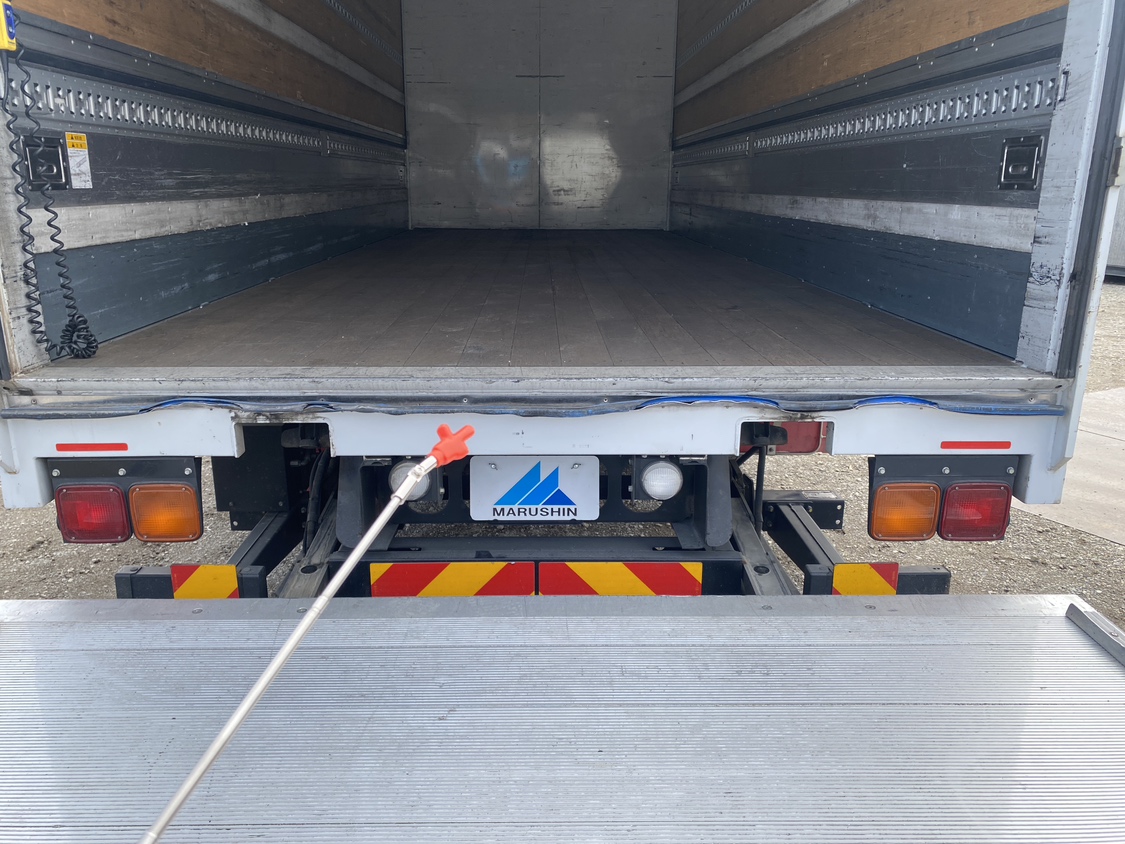 中古アルミウィング 三菱ふそう ファイター