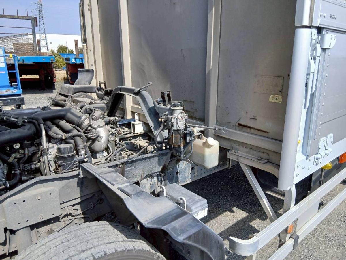 中古アルミウィング いすゞ フォワード