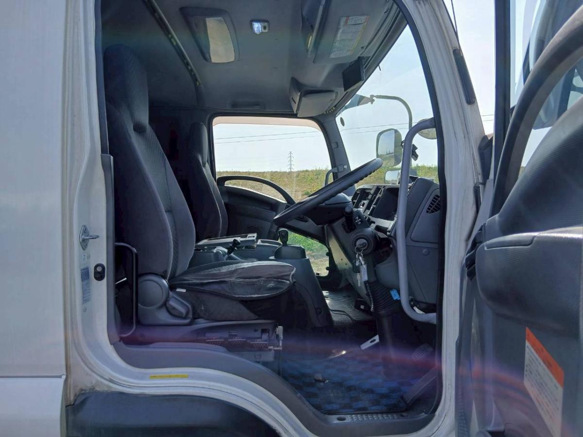 中古アルミウィング いすゞ フォワード