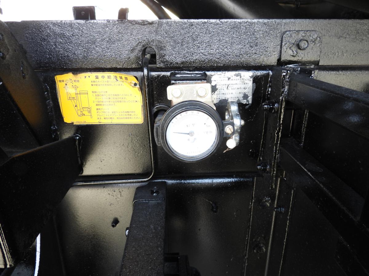 中古ダンプ UDトラックス クオン