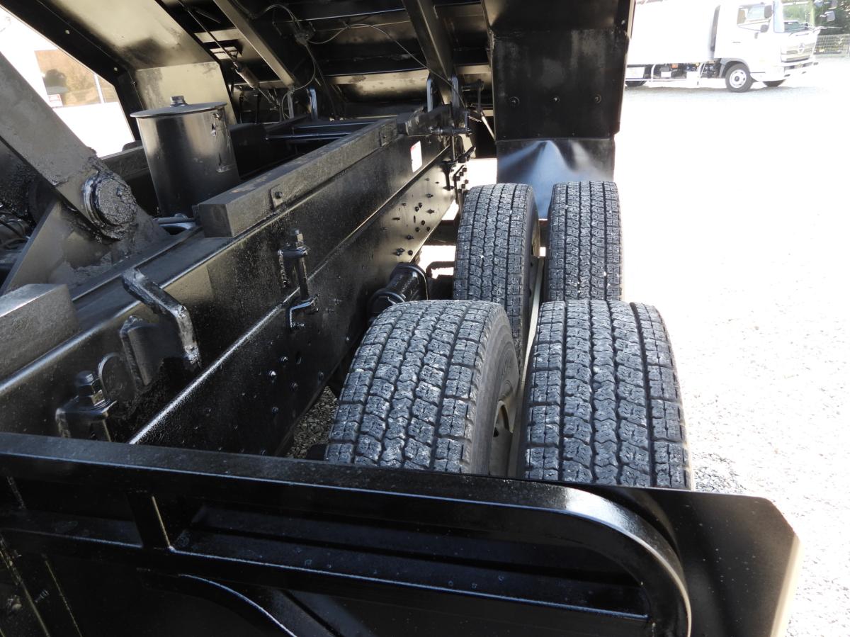 中古ダンプ UDトラックス クオン