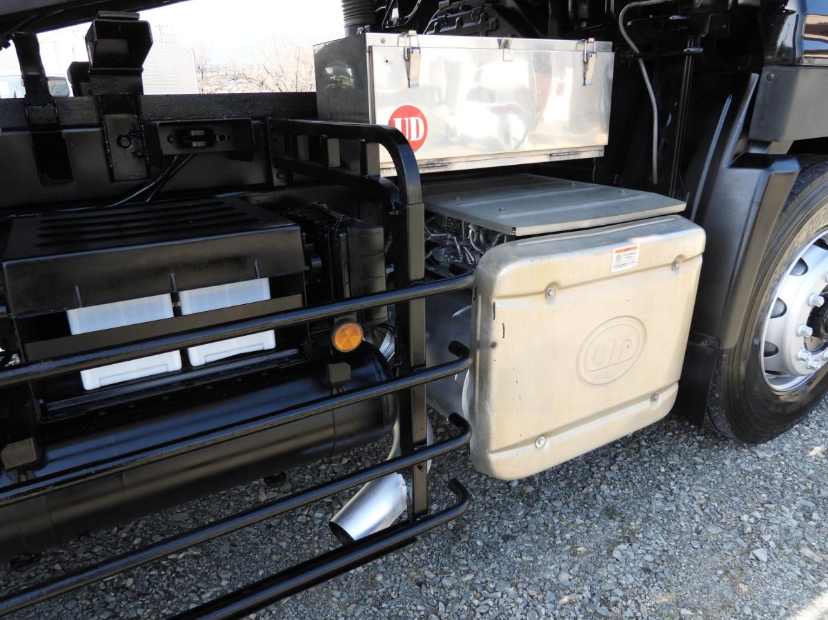 中古ダンプ UDトラックス クオン