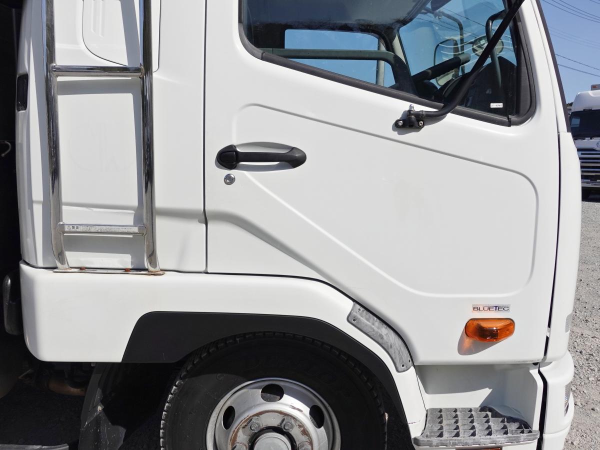 中古平ボディ 三菱ふそう ファイター