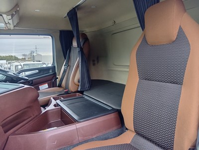 中古平アルミブロック 日野 プロフィア