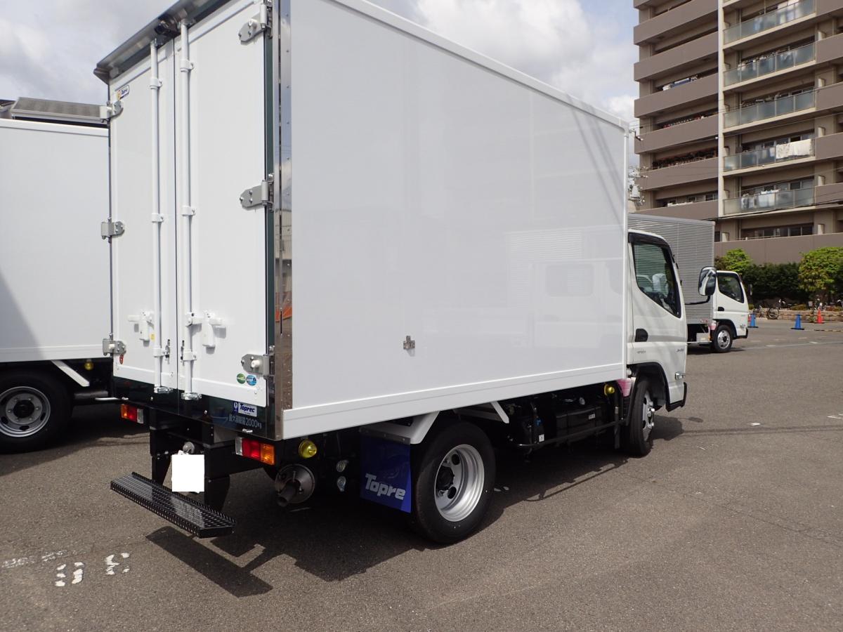 中古冷凍バン 三菱ふそう キャンター