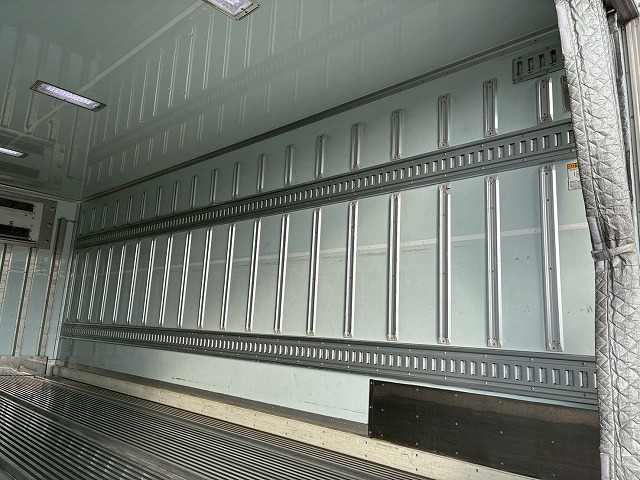 中古冷凍バン 日野 レンジャー