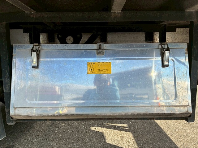 中古冷凍バン 日野 レンジャー