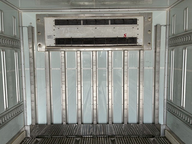 中古冷凍バン 日野 レンジャー