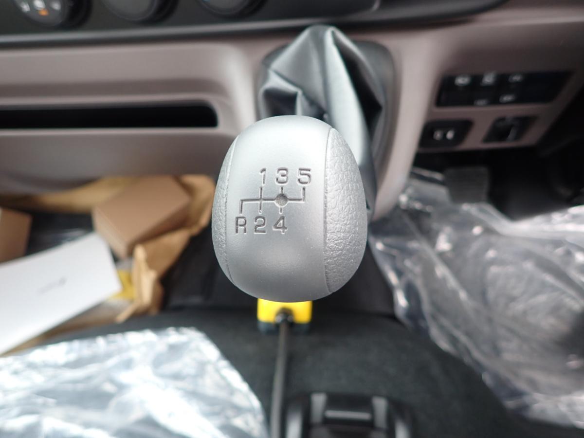 中古コンテナ車 三菱ふそう キャンター