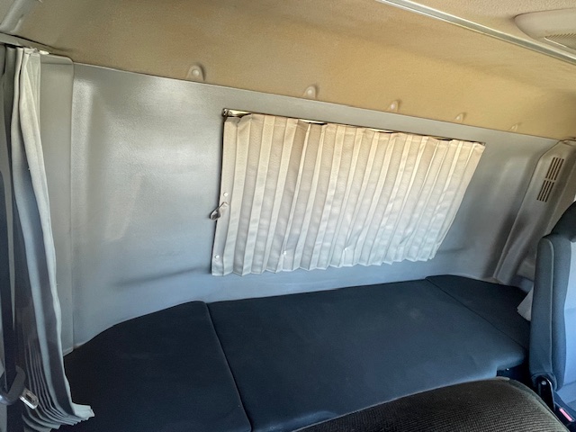 中古ダンプ 日野 プロフィア