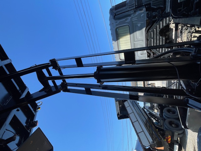 中古ダンプ 日野 プロフィア