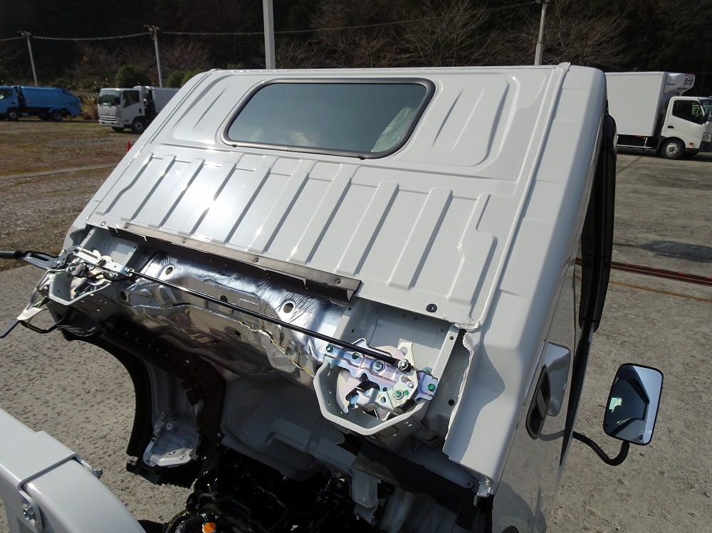 中古平ボディ いすゞ エルフ