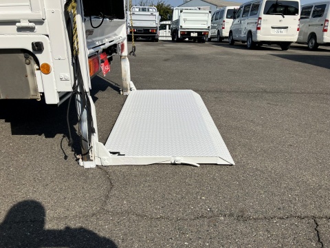 中古幌付き平ボディ ニッサン アトラス