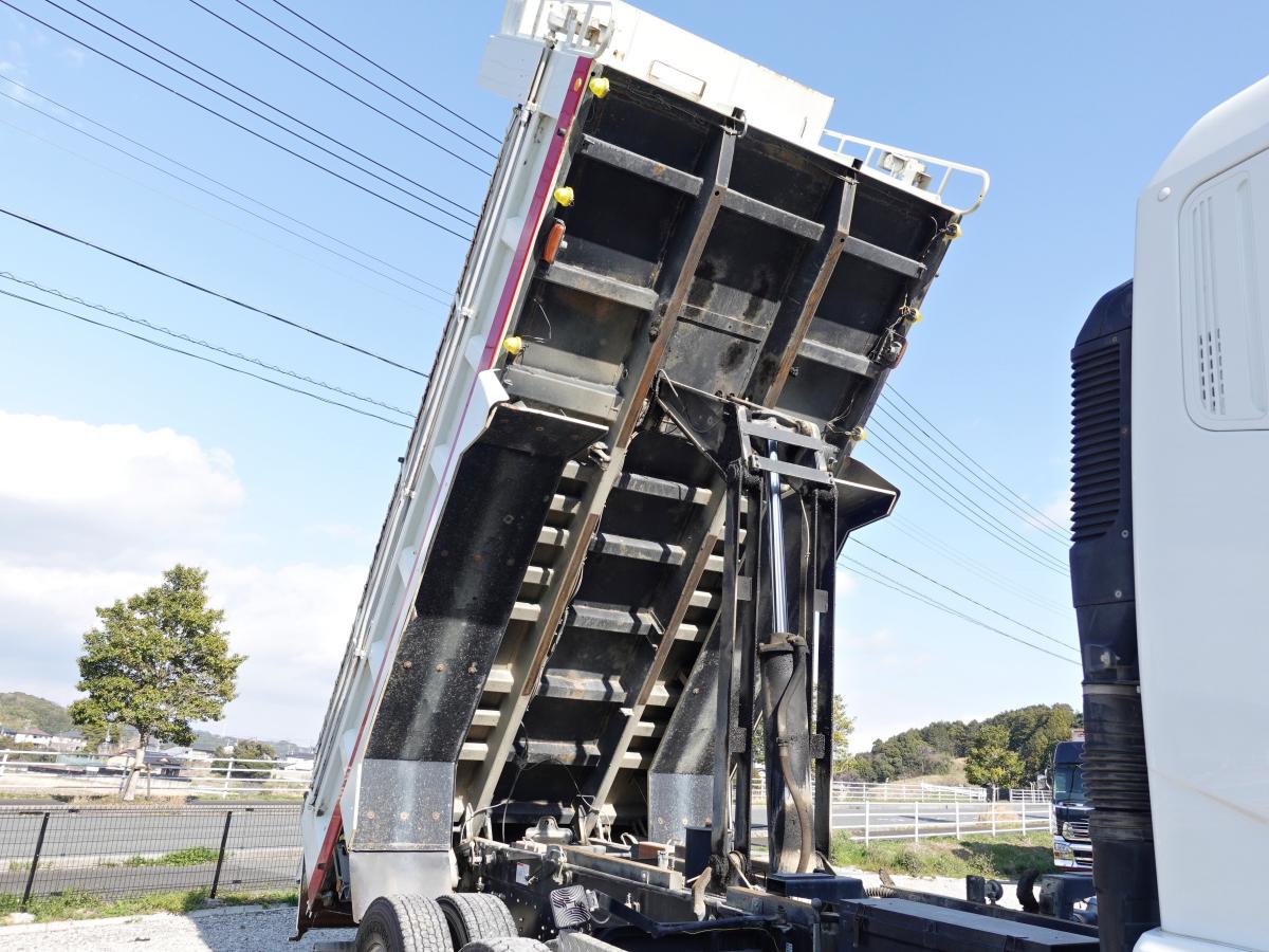 中古ダンプ 三菱ふそう スーパーグレート /燃料タンク300L大型