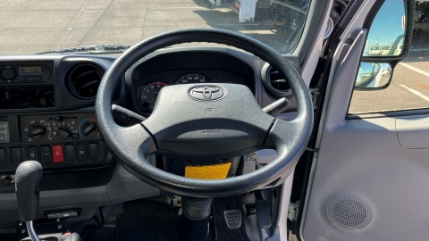 中古アルミバン トヨタ ダイナ