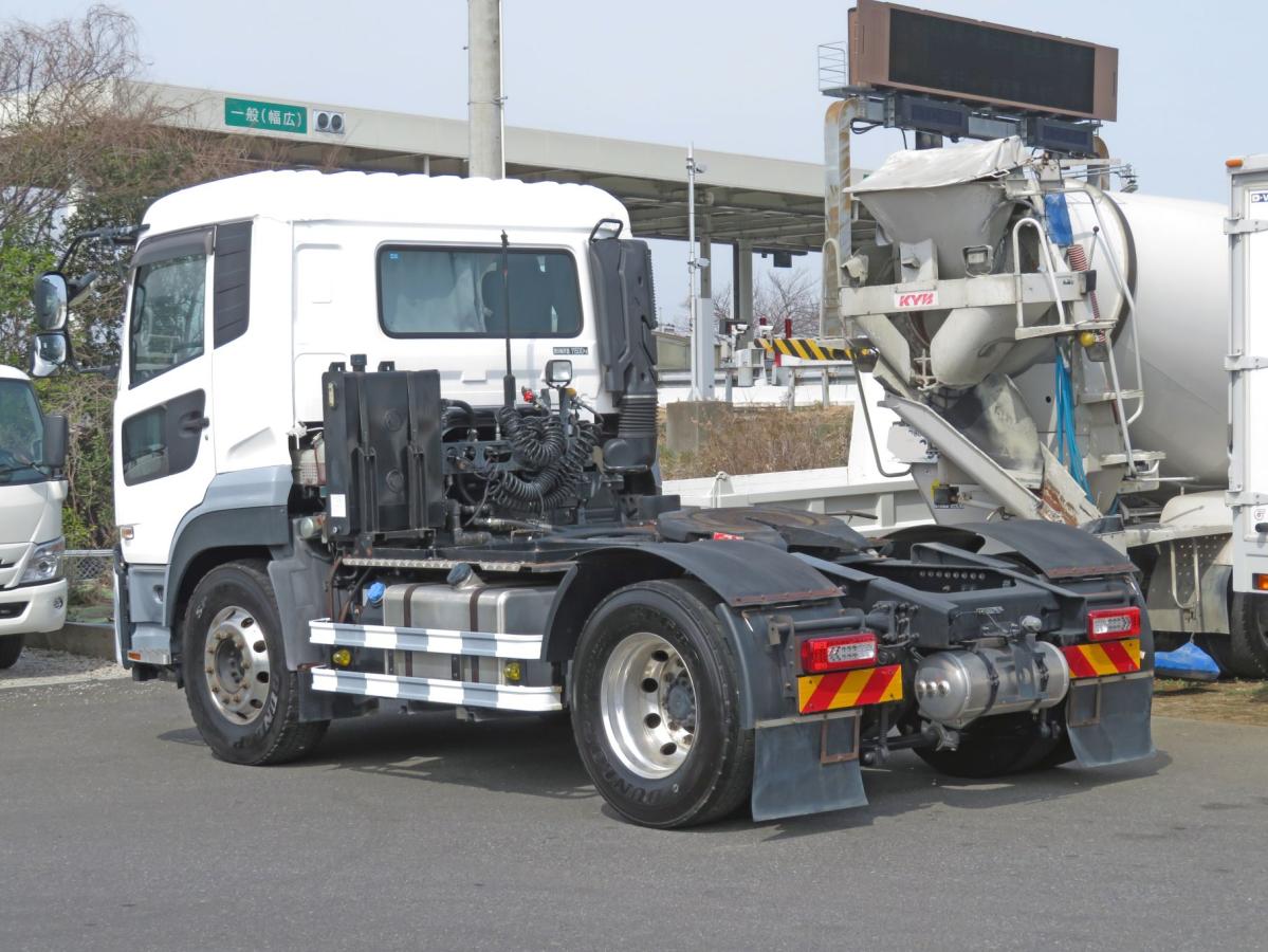 中古トラクタ UDトラックス クオン