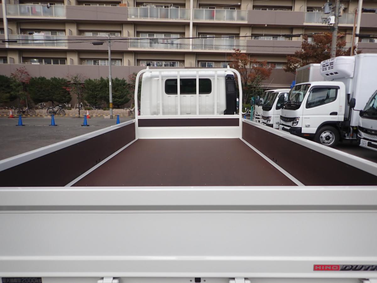 中古平ボディ 日野 デュトロ /デュトロ 2t ワイドロング 平ボディ MT