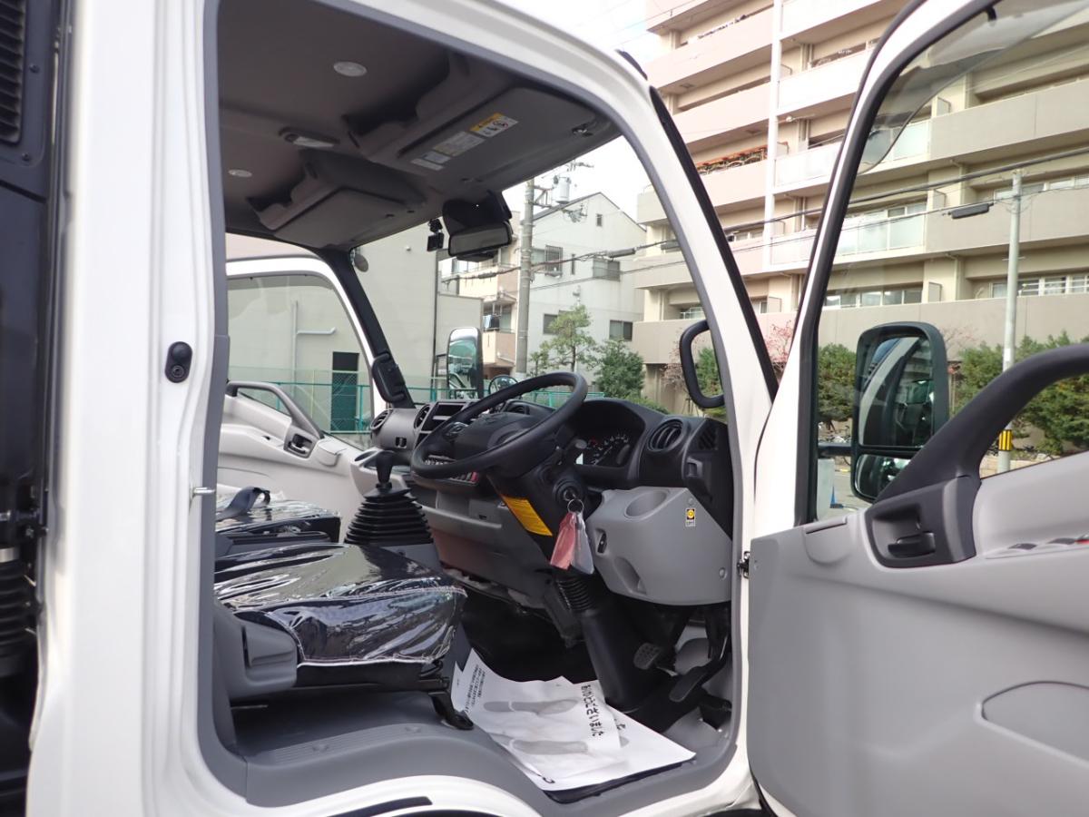 中古平ボディ 日野 デュトロ /デュトロ 2t ワイドロング 平ボディ MT