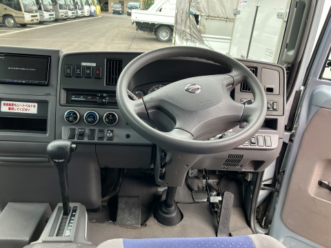 中古バス ニッサン シビリアン